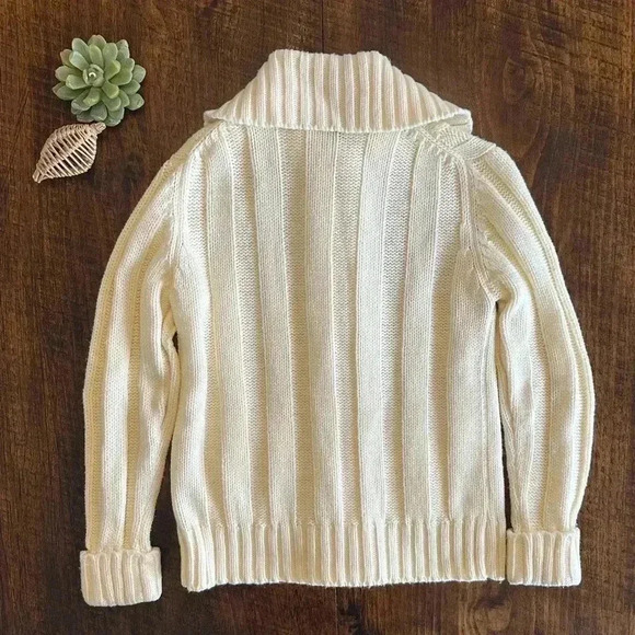 Vintage 1960’s Cream Acrylic Sweater Cardigan with Shawl Collar - Picture 2 of 6